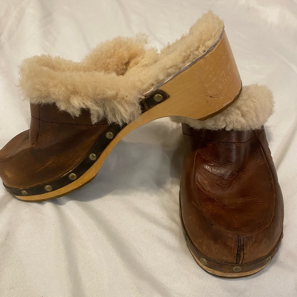 Ugg Australia clogs mules leather brown wooden heels studds slip-on